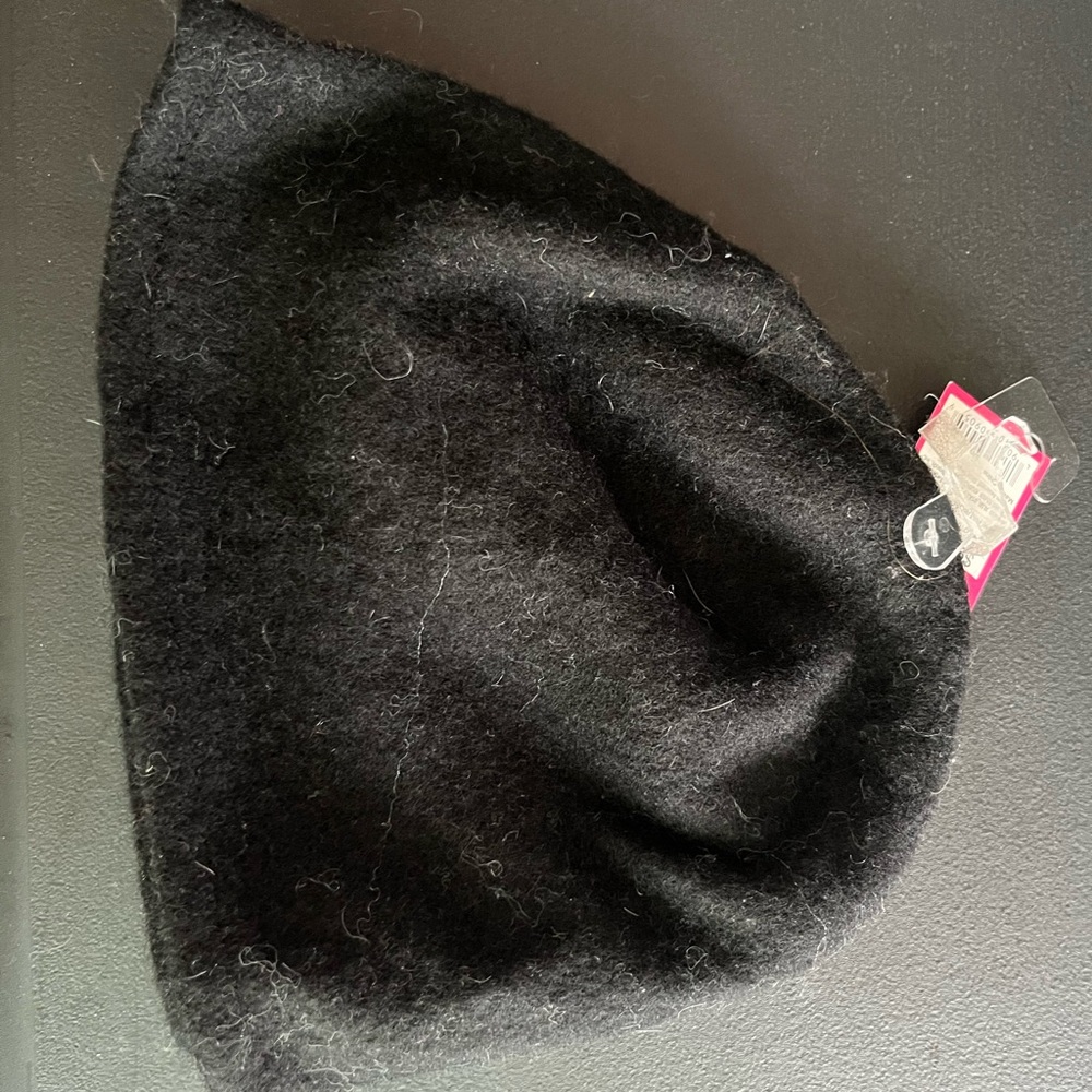Xhilaration Black Beanie Hat OS NWT with Bow